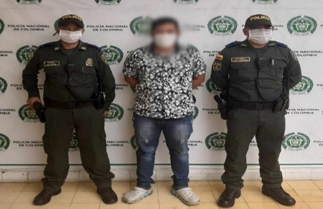 Photo of Capturan a hombre en Planeta Rica por violencia intrafamiliar