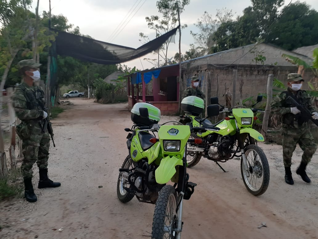 Photo of Fuerza Pública intensifica controles en Buenavista para hacer respetar el toque de queda