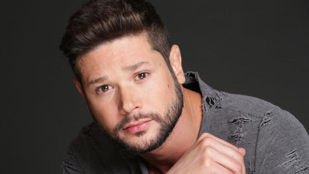 Photo of Carlos Arturo Buelvas, un actor cordobés que conquistó las pantallas y ahora incursiona en la música