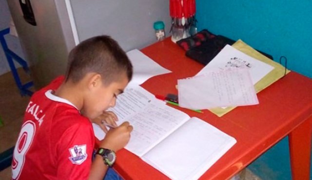 Photo of Más de 400 mil estudiantes en Córdoba retoman hoy actividades escolares