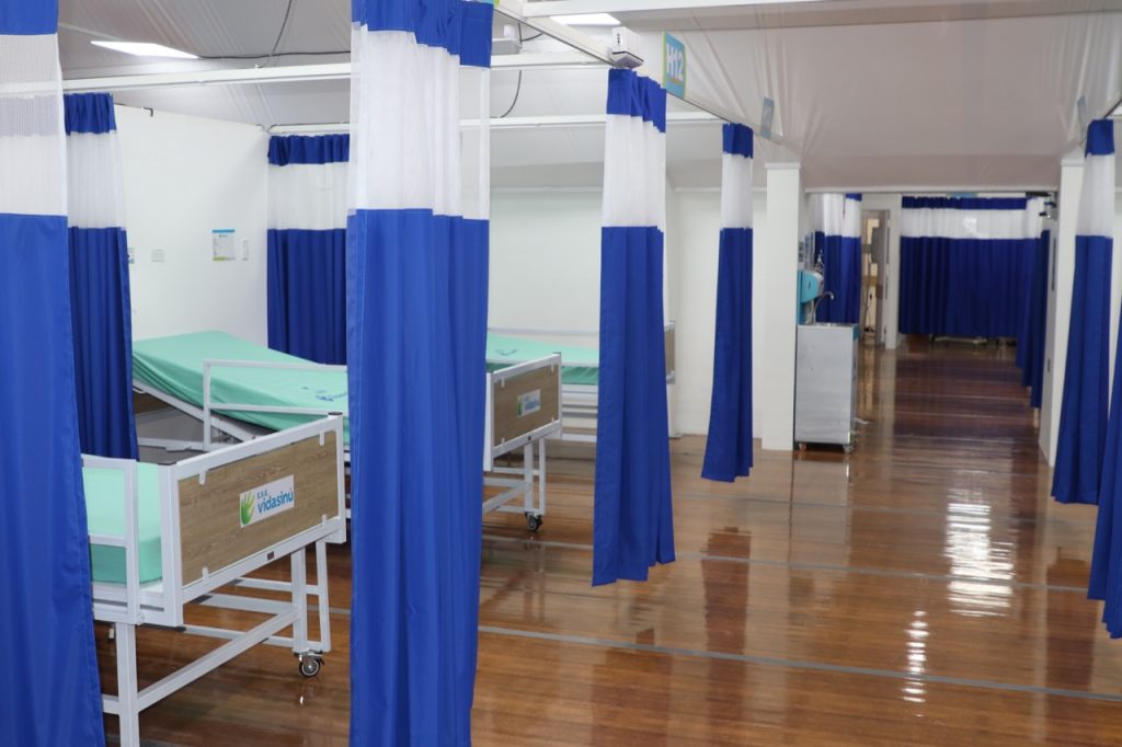 Photo of Hospital de campaña en el coliseo ‘Happy’ Lora, listo para atender pacientes con Covid-19