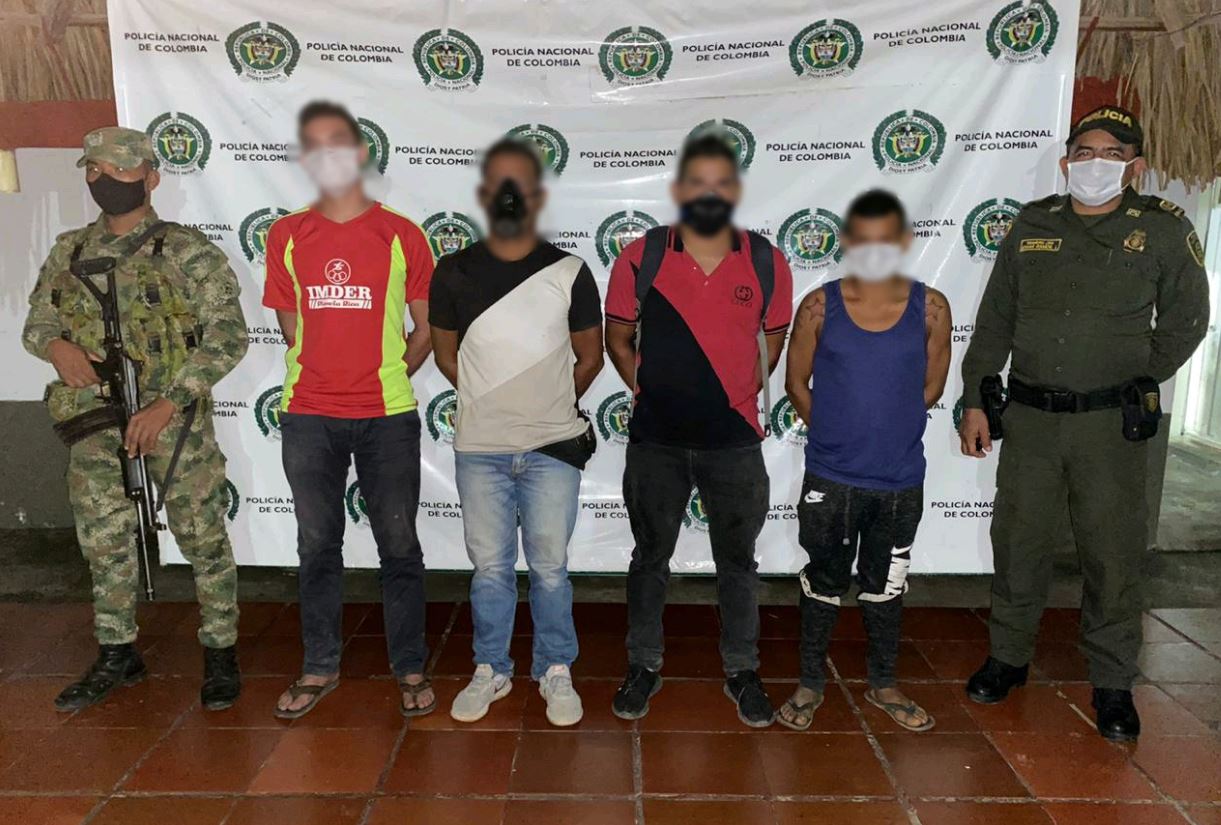 Photo of Capturan en Pueblo Nuevo a cuatro personas por violación de medidas sanitarias