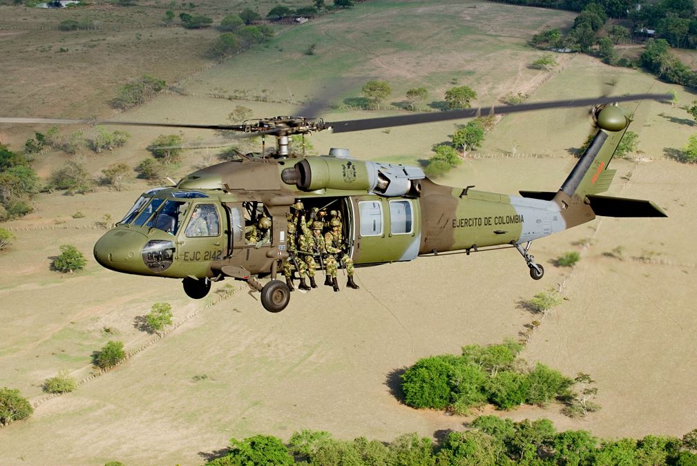 Photo of Helicóptero Black Hawk del Ejército, con seis tripulantes, desapareció en Vaupés