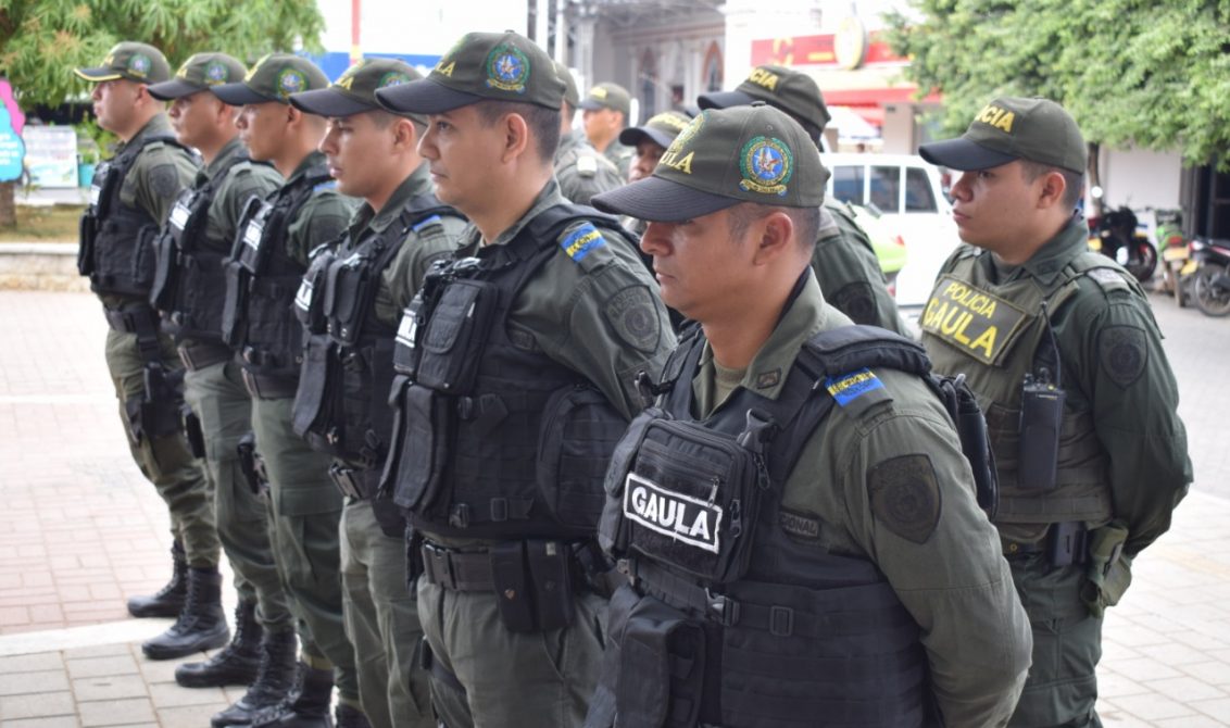 Photo of Anuncian plan candado y aumento de pie de fuerza para la seguridad en Montelíbano