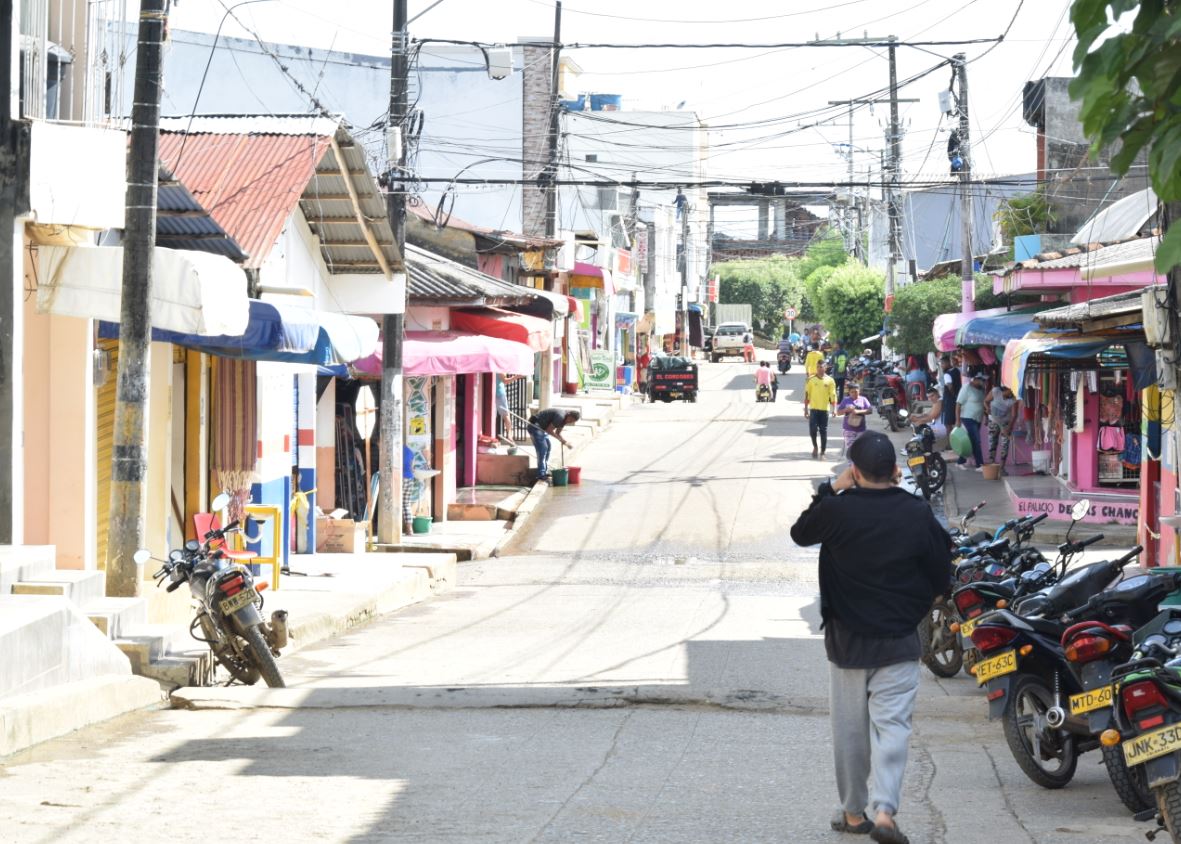 Photo of Puerto Libertador adopta pico y cédula y toque de queda departamental