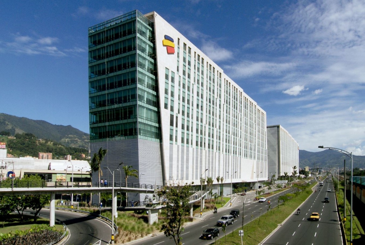 Photo of Clientes de Bancolombia deben migrar clave dinámica a la App Personas desde el 20 de octubre