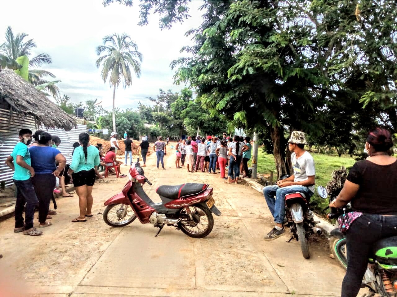 Photo of Habitantes de 9 barrios de Pueblo Nuevo exigen cumplimiento de acuerdos a filial de Ecopetrol