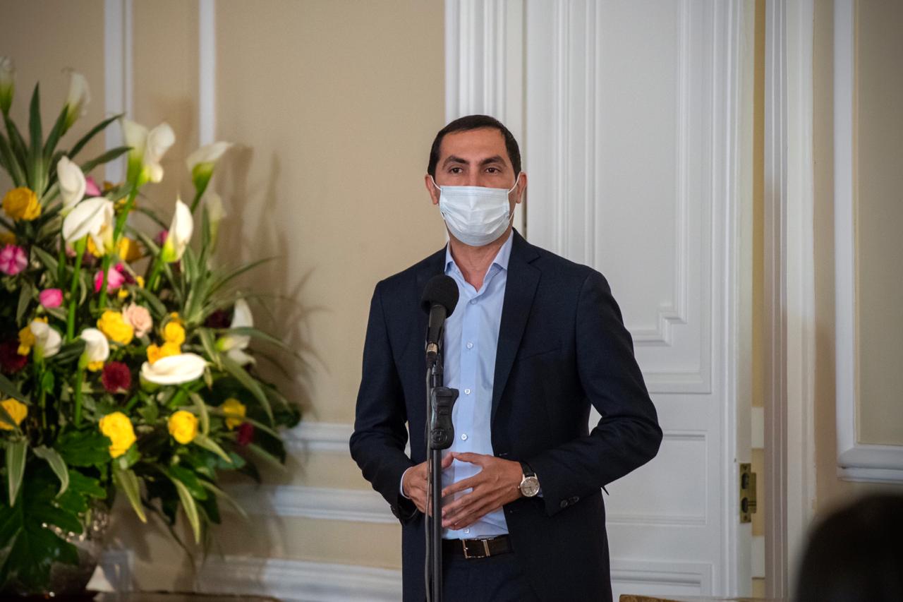 Photo of Subsidio a la nómina salvó miles de empleos en Colombia: David Barguil