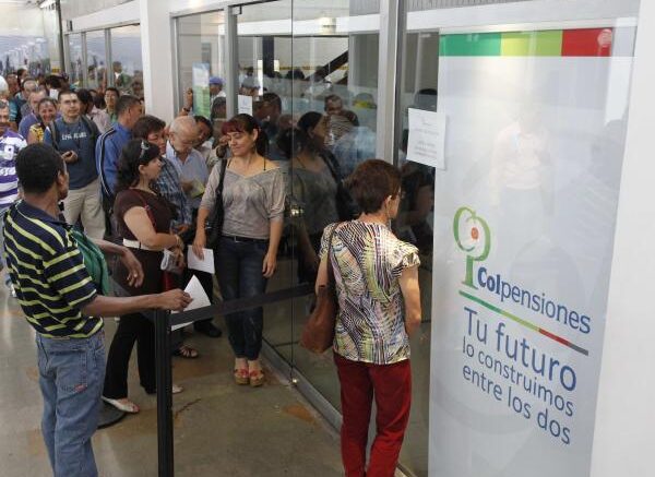 Photo of Ya no habrá cambio de régimen pensional, se cayó el proyecto en el Senado