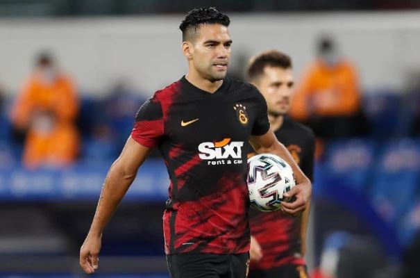 Photo of Los cinco motivos por los que Falcao García dejaría al Galatasaray, según medio turco