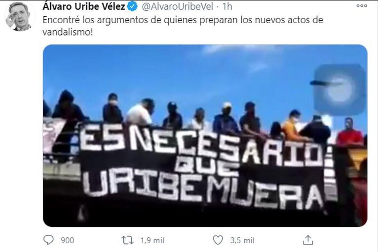Photo of Sigue polémica por valla contra Uribe durante la llegada de la Minga a Bogotá