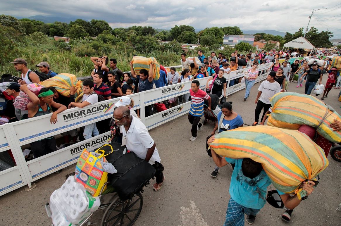 Photo of Migrantes venezolanas entutelan para reclamar beneficio de Ingreso Solidario