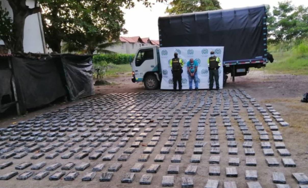Photo of Incautan 682 kilos de cocaína en Coveñas