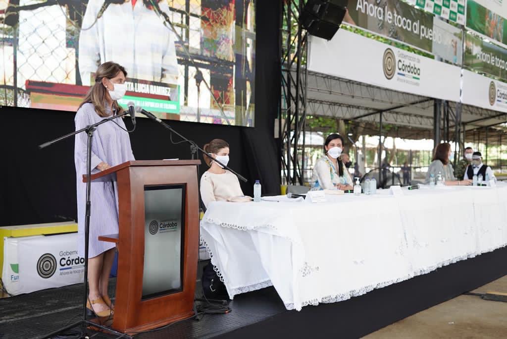 Photo of Vicepresidente Martha Lucía Ramírez presentó el programa INÉS en Montería