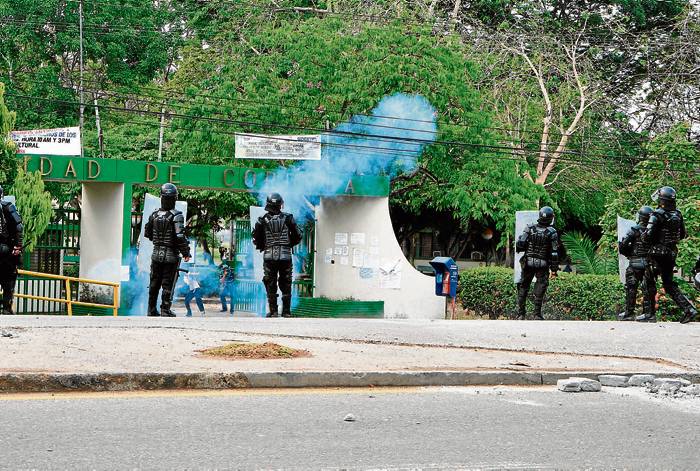 Photo of Por desórdenes, suspenden calendario académico en la Universidad de Córdoba