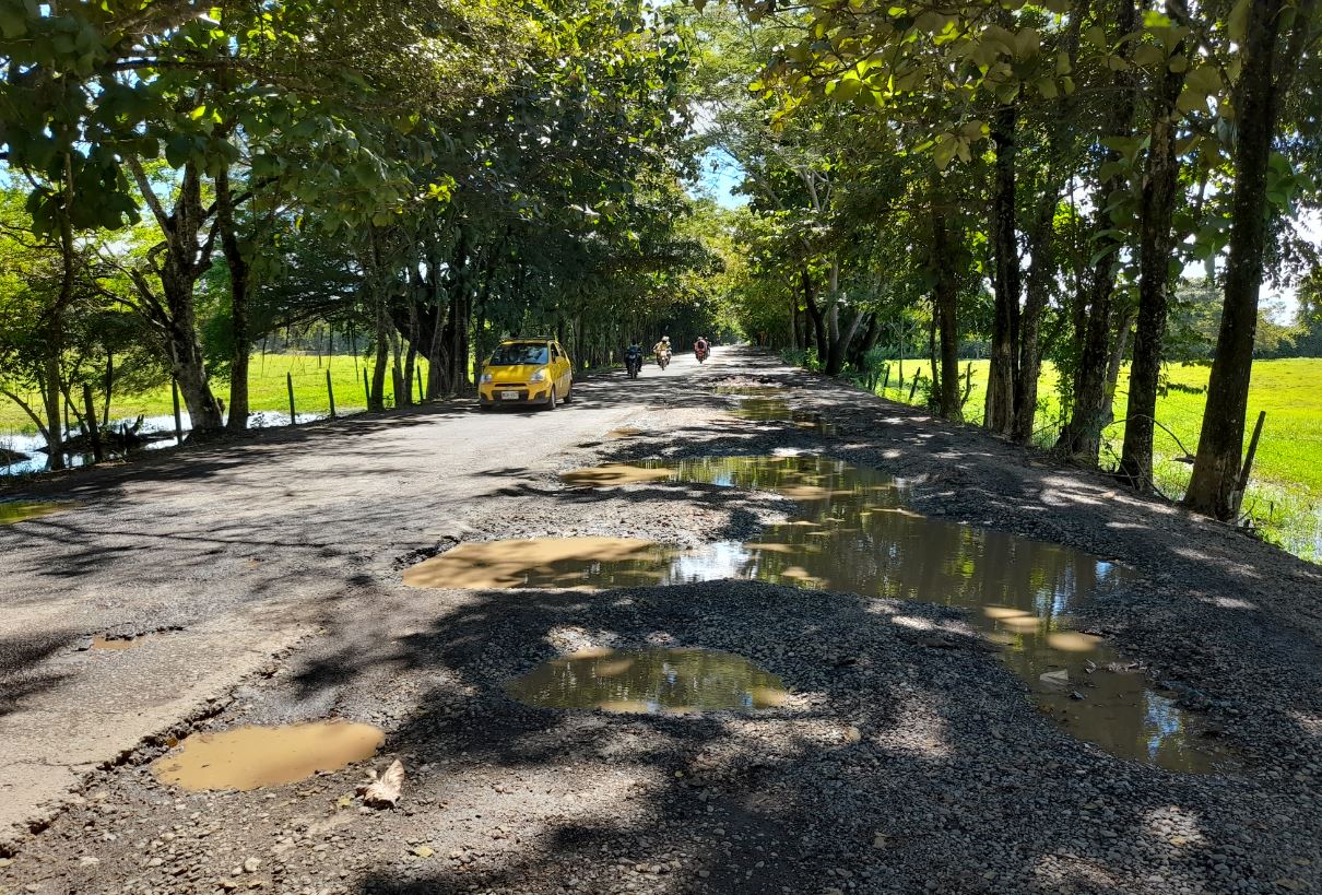 Photo of Publican proyecto de pliego de condiciones para rehabilitación de la vía La Apartada – Montelíbano
