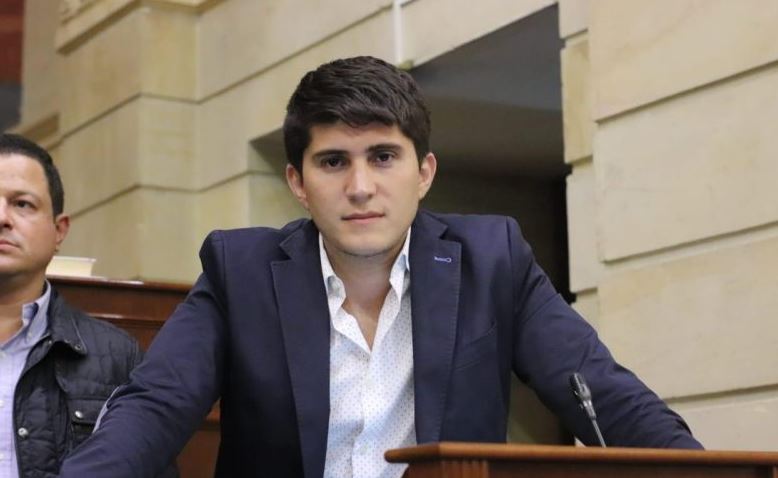 Photo of Nueva ley de vivienda podría castigar a los hombres maltratadores