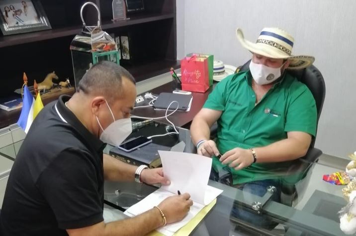 Photo of Firman convenio para garantizar construcción total de Centro de Vida de Buenavista