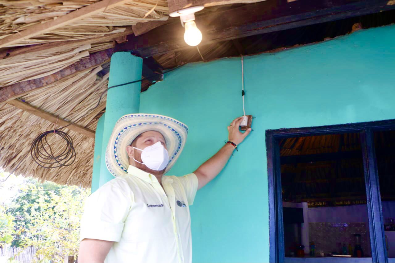 Photo of En funcionamiento proyecto de electrificación rural en Planeta Rica
