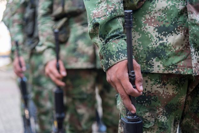 Photo of A juicio suboficiales del Ejército por usar colegio como base militar