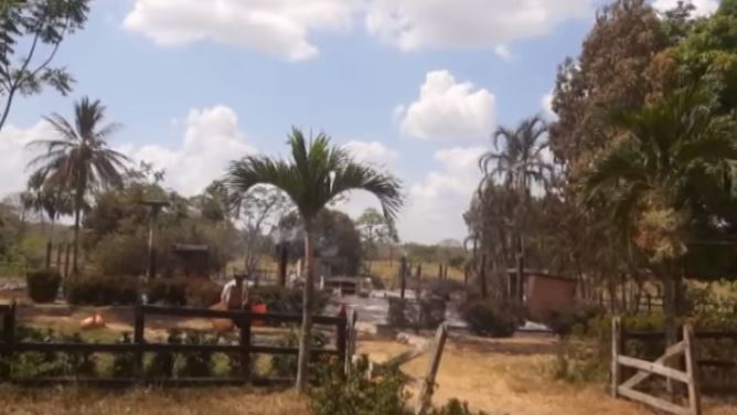Photo of Por incendio, seis familias perdieron sus viviendas en Arenoso, Planeta Rica
