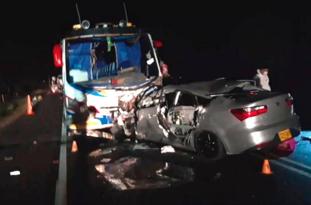 Photo of Cuatro muertos deja un accidente en la vía Toluviejo – Tolú, Sucre