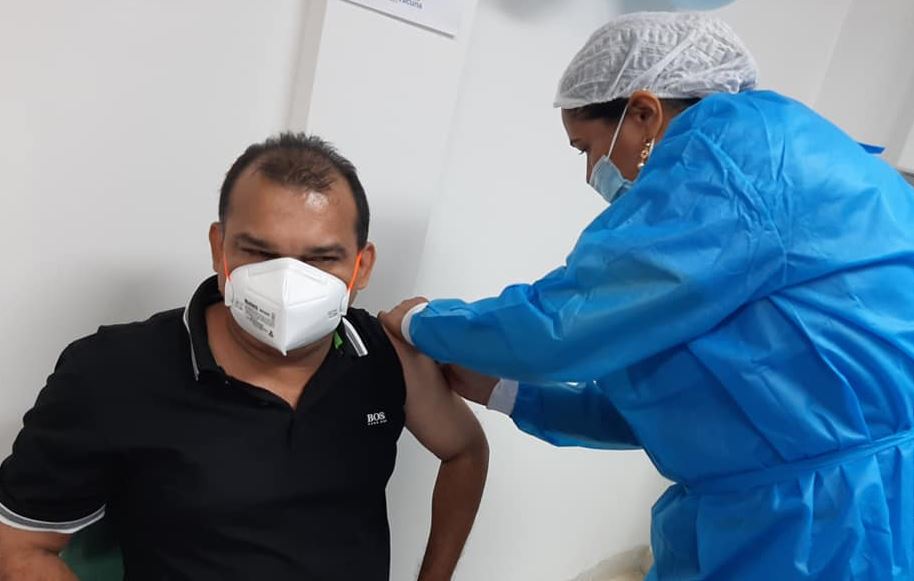 Photo of Comienza la vacunación de personas entre 60 y 79 años
