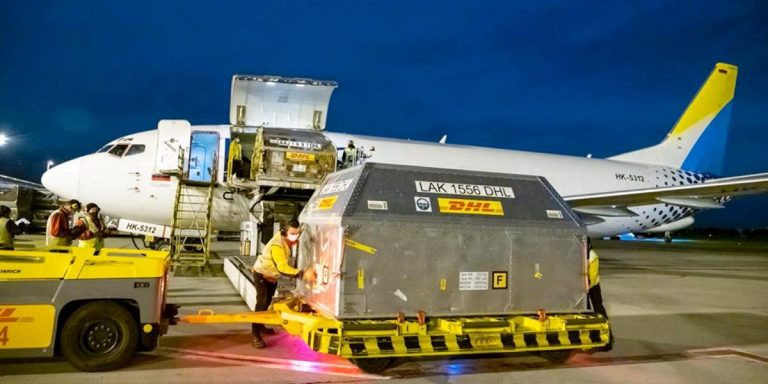Photo of Llega a Colombia nuevo lote de 100 mil vacunas de Pfizer