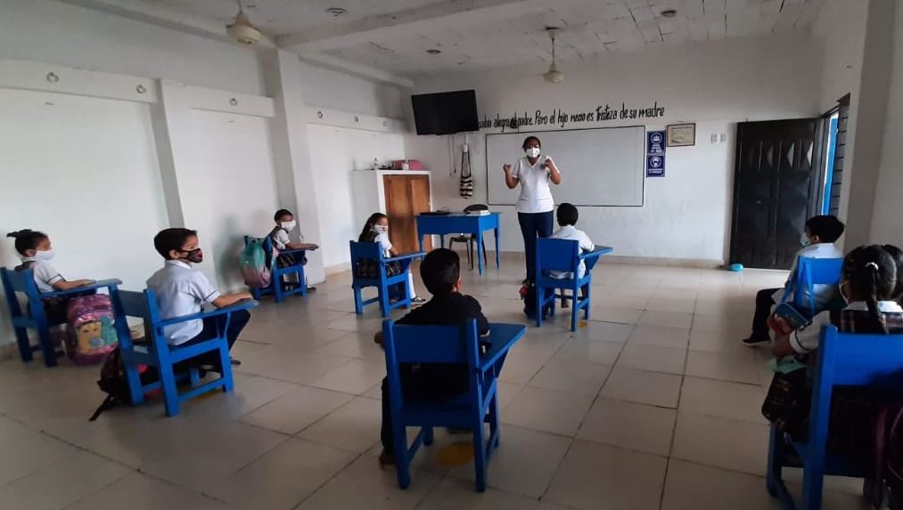 Photo of Piden agilizar vacunación de maestros, para facilitar el regreso a clases