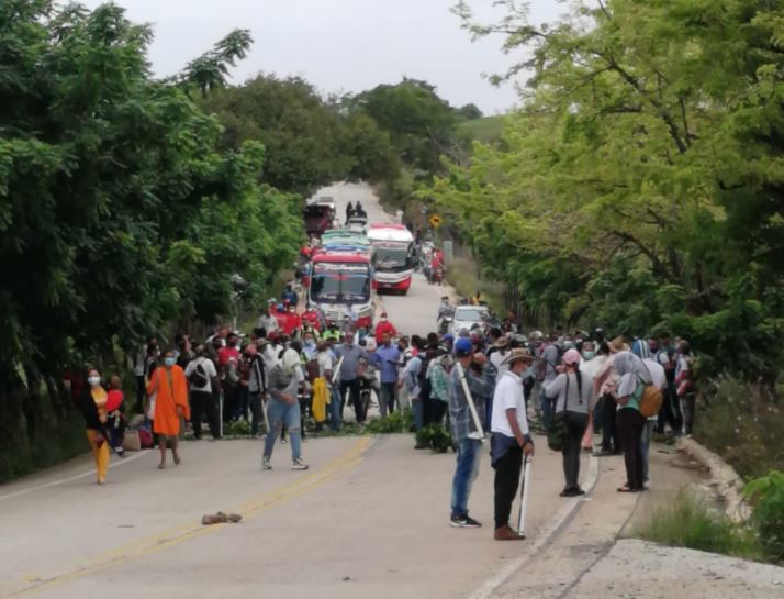 Photo of Levantan bloqueo de la vía Puerto Libertador – Montelíbano