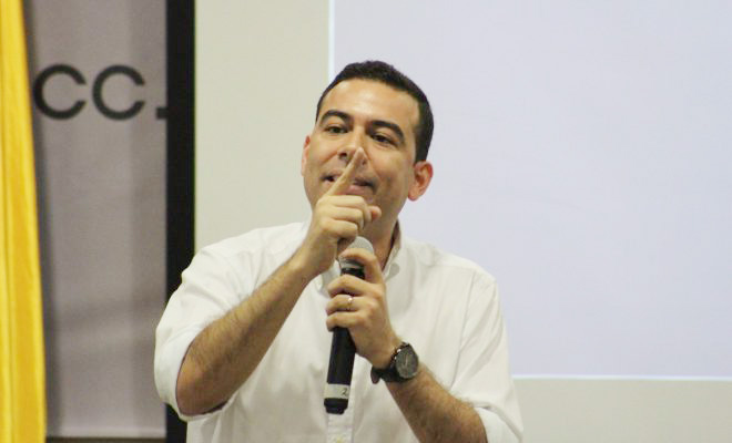 Photo of Diputado Carlos Gómez dio positivo para Covid-19