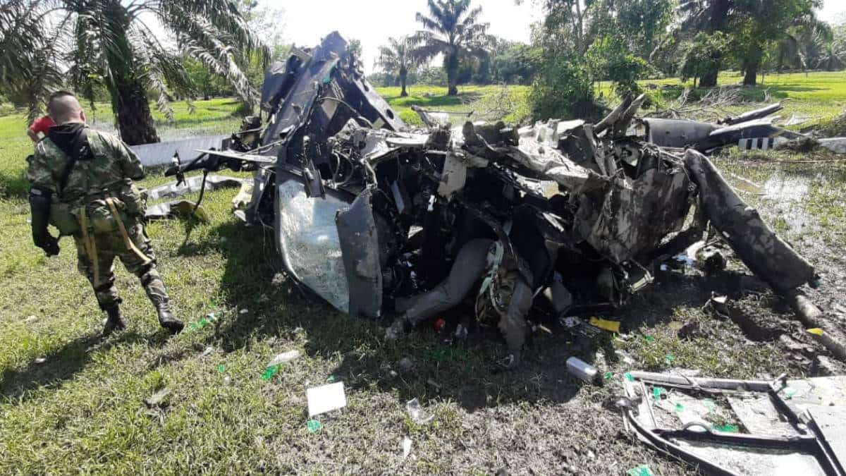 Photo of Cinco policías muertos por accidente de helicóptero en el Sur de Bolívar