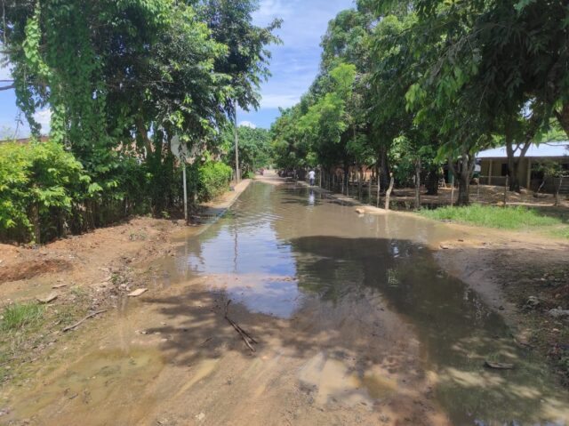 Photo of Emergencia sanitaria en Ayapel por rebosamiento de manjol