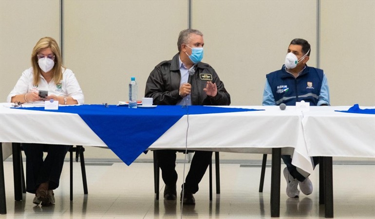 Photo of Duque hizo viaje relámpago a Cali para liderar consejo de seguridad