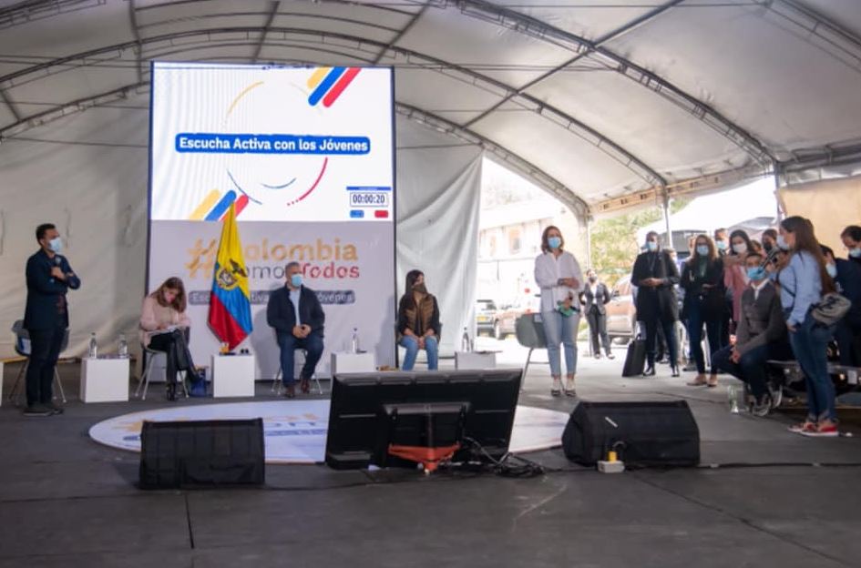 Photo of Duque busca ‘Pacto por la juventud’ tras reunión con los jóvenes