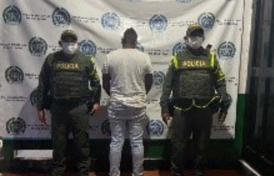 Photo of En Planeta Rica, capturan a hombre por incumplir prisión domiciliaria