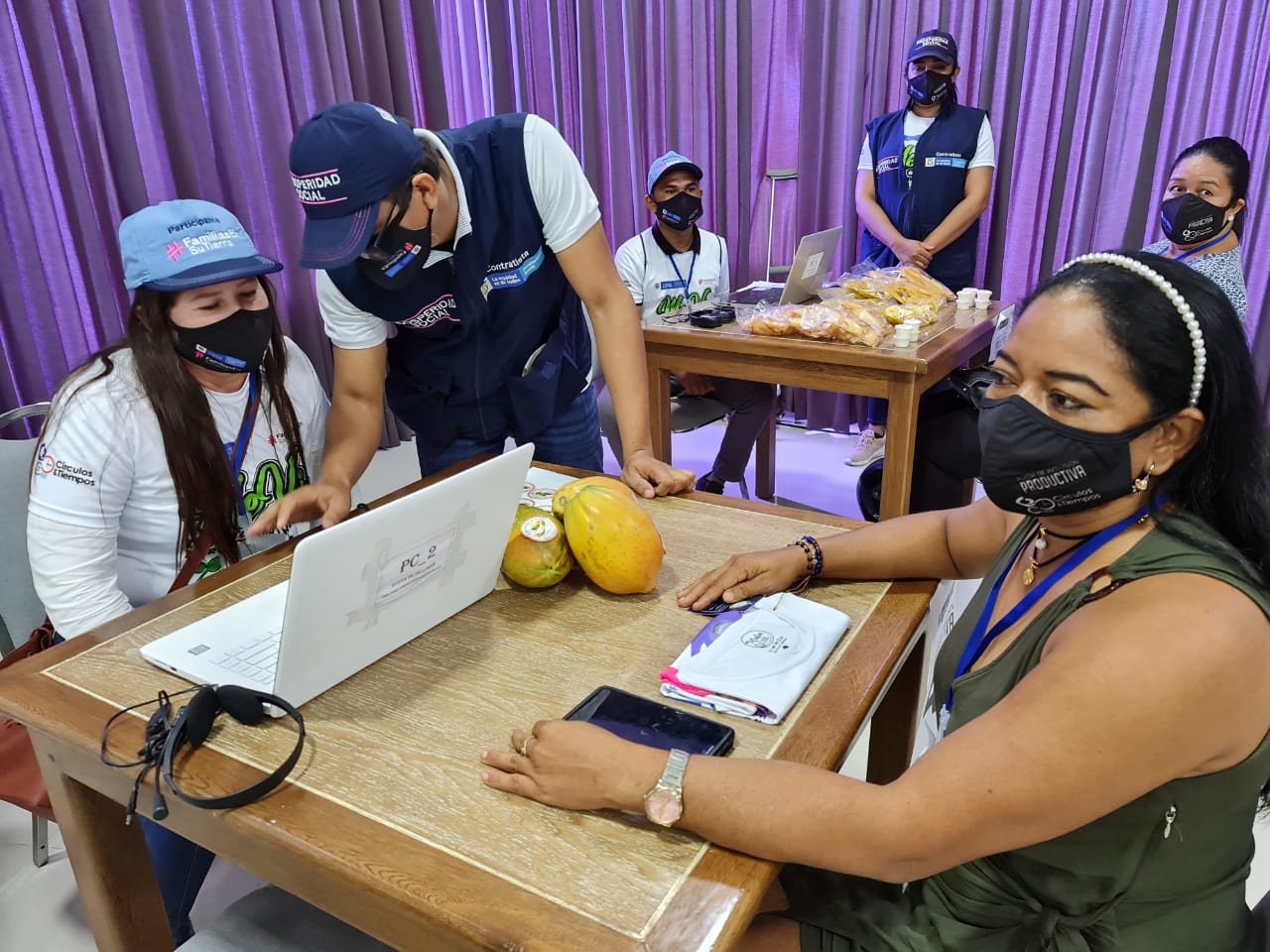 Photo of Pequeños productores de Montelíbano y Puerto Libertador aseguraron ventas en rueda de negocios