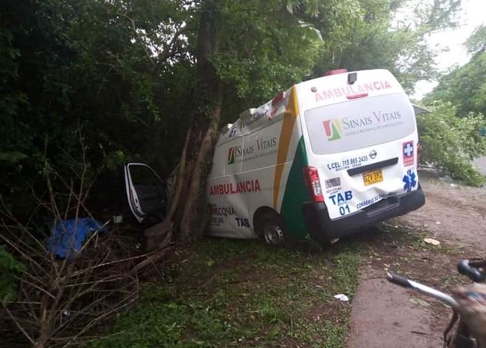 Photo of Médico perdió la vida al estrellarse ambulancia en que trasladaba un paciente