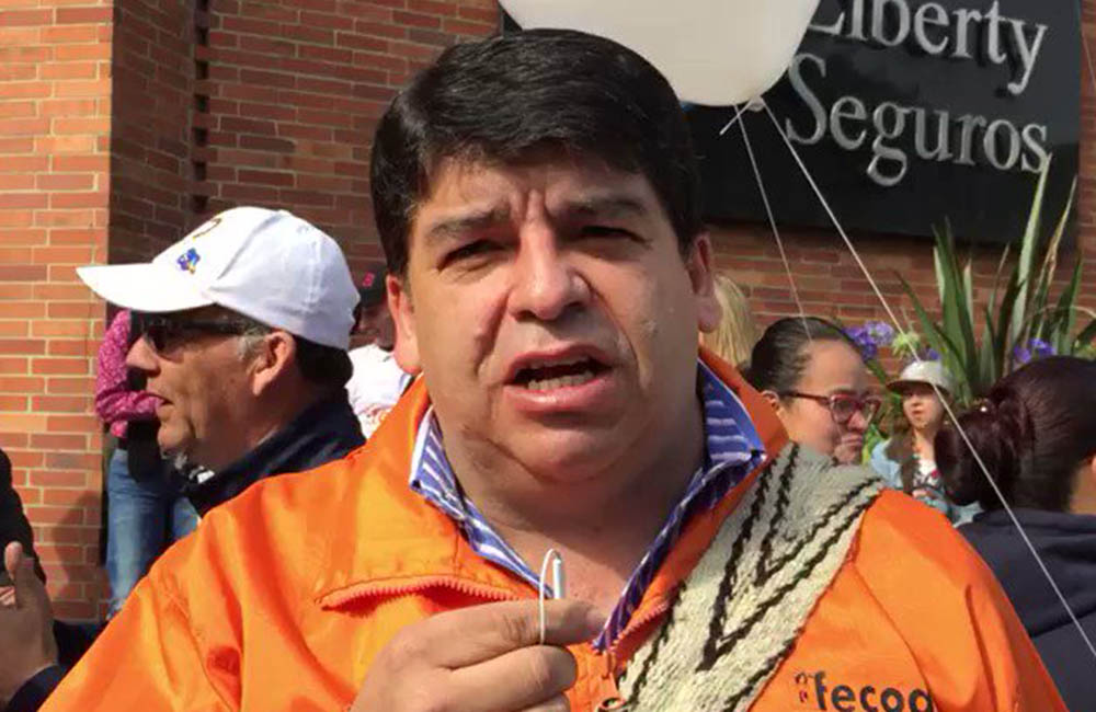 Photo of Nelson Alarcón, ejecutivo de Fecode, salió de Colombia por amenazas de muerte