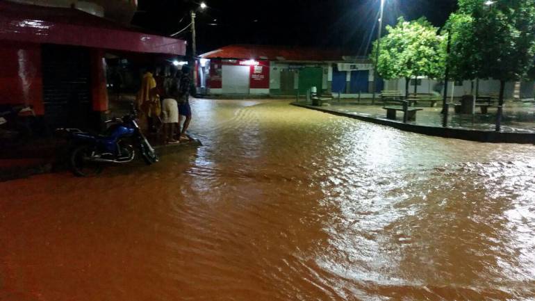 Photo of Representante Andrés Calle pide especial seguimiento a quebrada de Uré durante temporada de lluvias