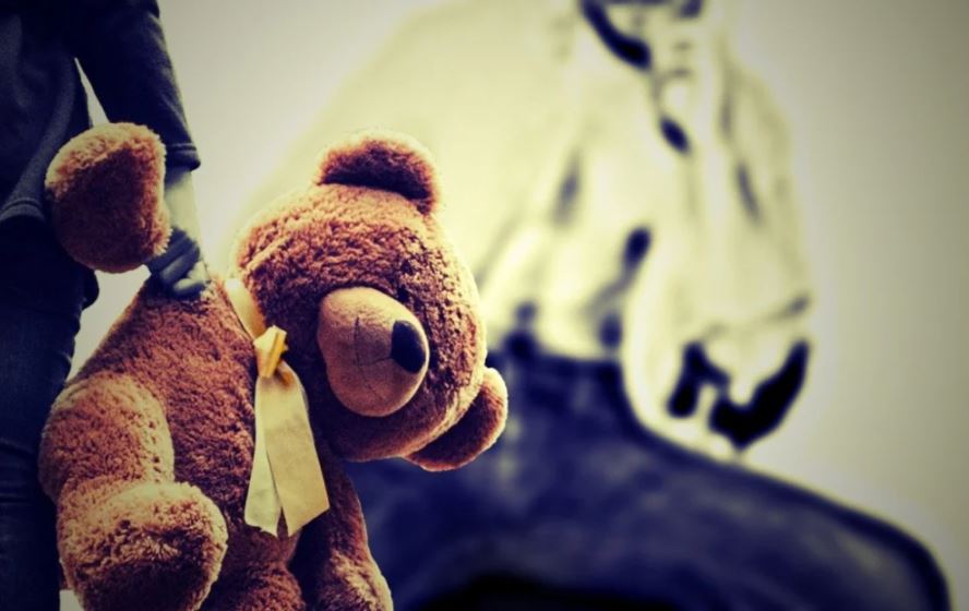 Photo of Jovencita enamoró y asesinó al hombre que había abusado de ella cuando era una niña