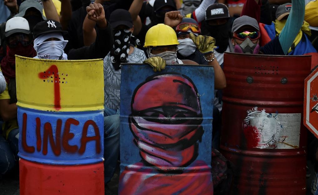 Photo of Primera línea reclama reconocimiento político y mesa de diálogo con el Gobierno