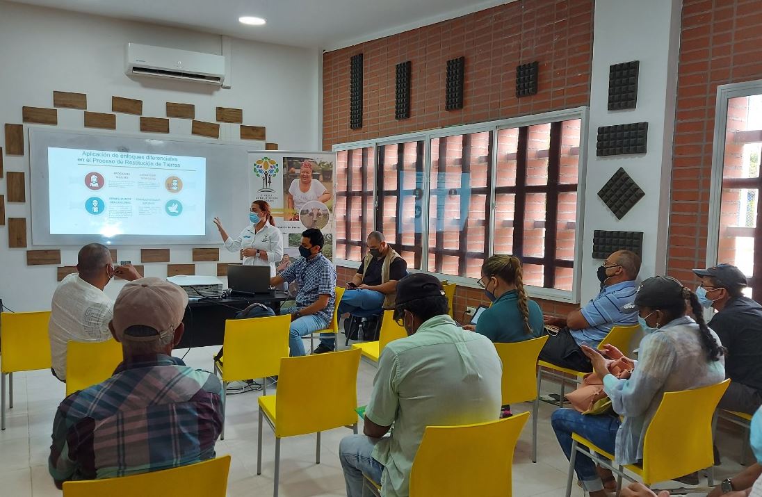 Photo of Socializan ruta del proceso de restitución de tierras a víctimas en Montelíbano