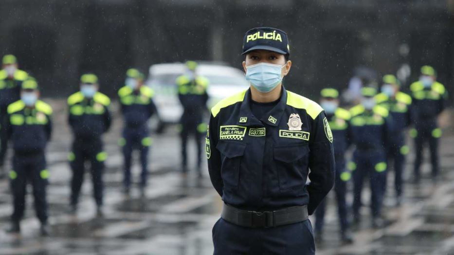 Photo of A partir de hoy cambia uniforme de Policía en Colombia