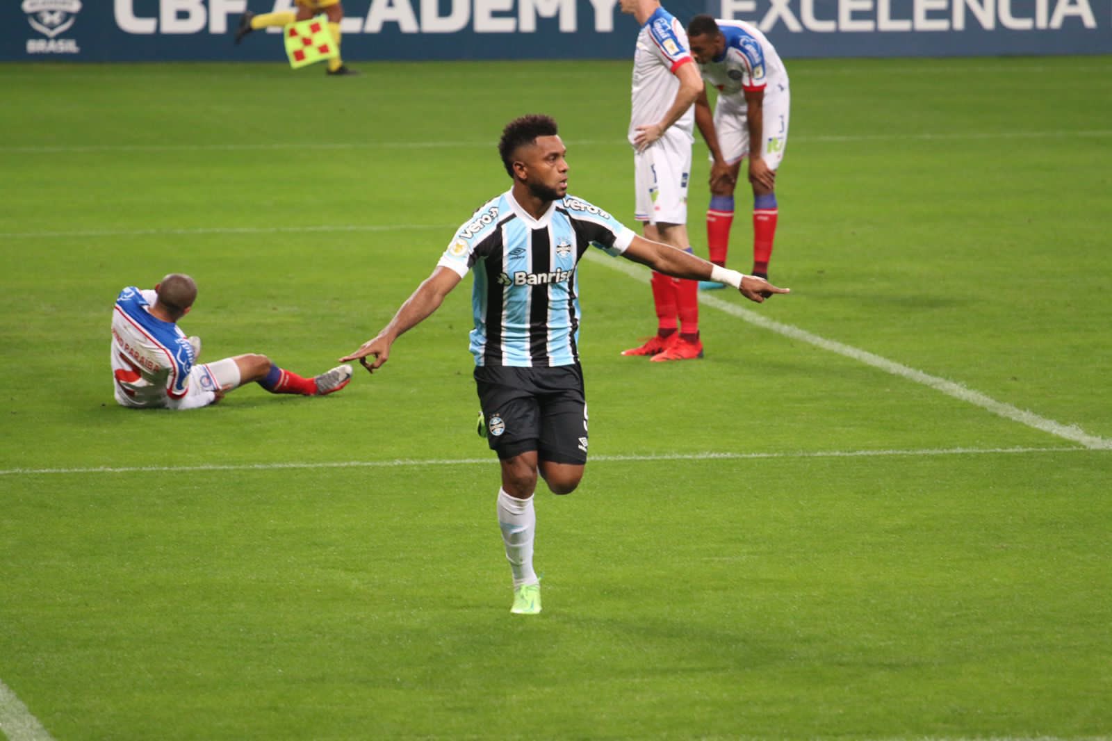 Photo of El cordobés Miguel Ángel Borja se pone como el segundo colombiano con más goles en 2021