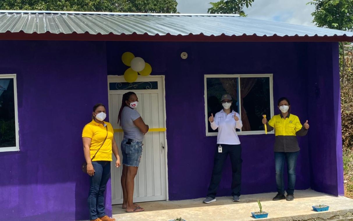 Photo of Más de 600 familias del Alto San Jorge tienen casa nueva gracias a programa impulsado por Cerro Matoso