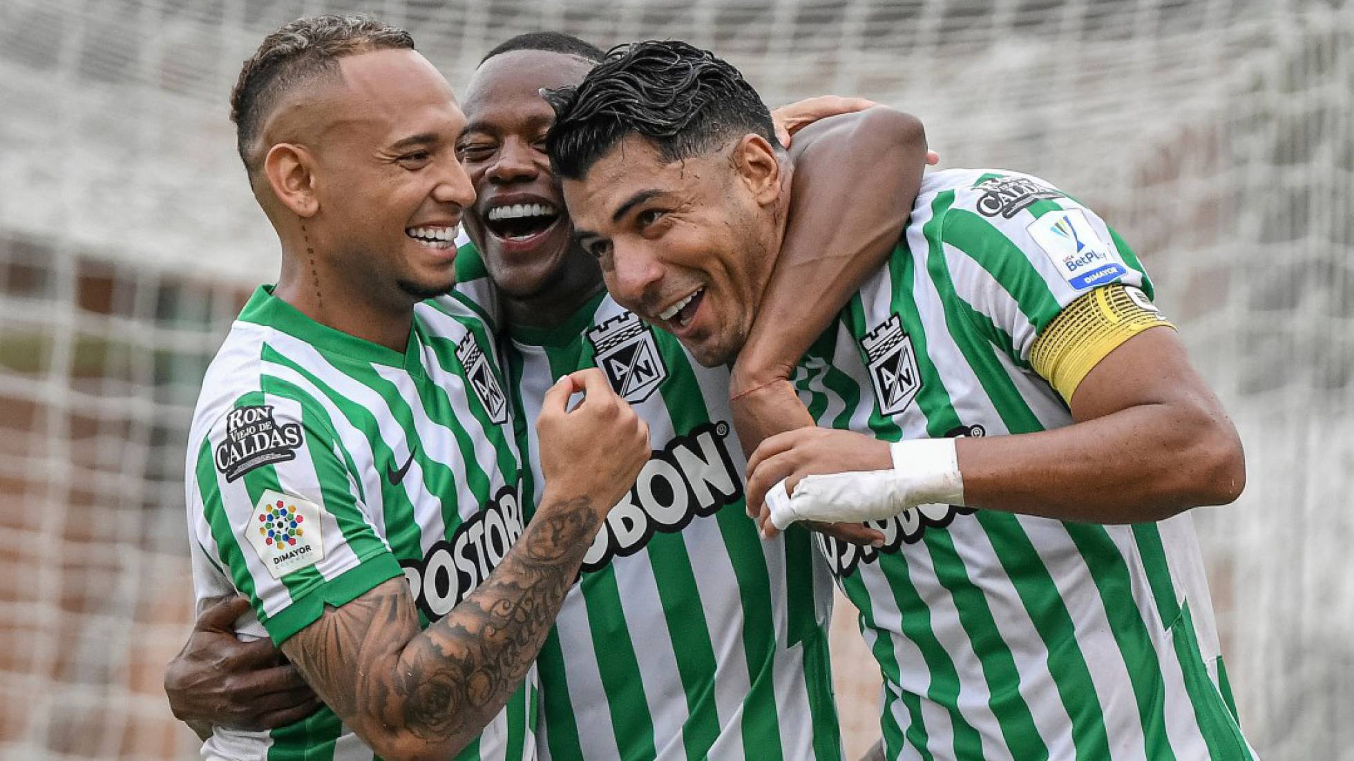 Photo of Nacional, con polémica incluida, vence a Quindío y sigue líder de la Liga