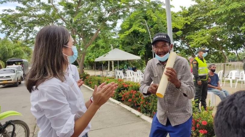 Photo of Habitantes de calle son inmunizados contra el coronavirus en Montería