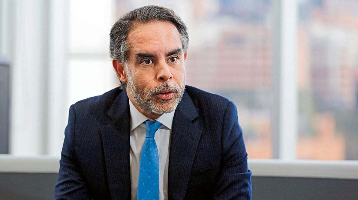 Photo of Denuncian ante la Corte Suprema a congresistas por contrato entre Mintic y Centros Poblados