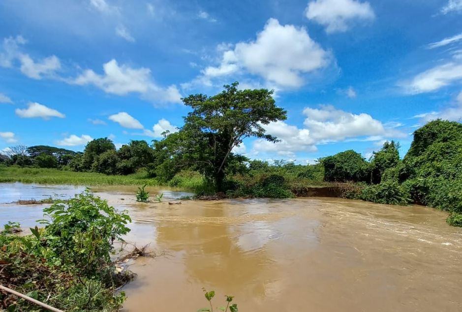 Photo of Decretan calamidad pública en Pueblo Nuevo por inundaciones